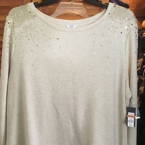 NWT Sweatshirt with sequined shoulders